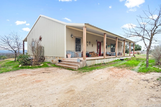 view of front of house with covered porch