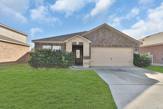 view of front of house featuring a garage and a front yard