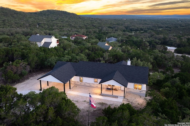 view of aerial view at dusk