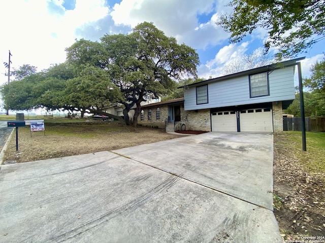 view of front of house featuring a garage