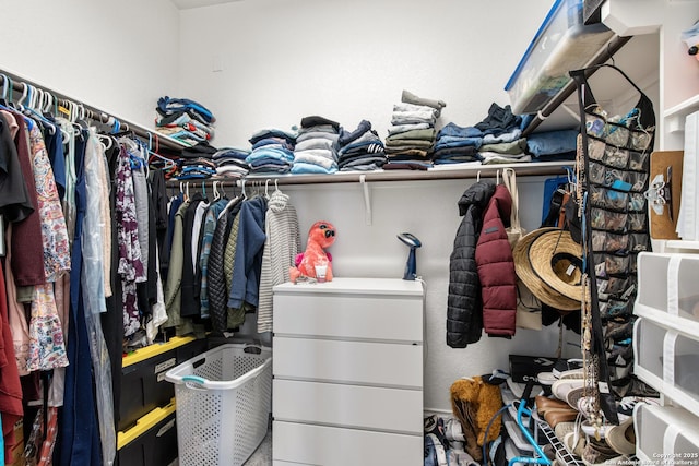 1905 High Bank, Seguin, TX 78155 - view of walk in closet