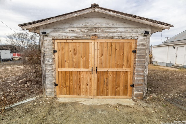 view of outbuilding