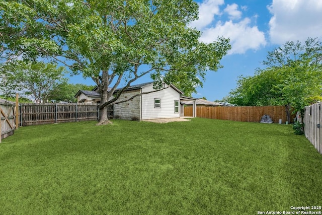 4900 Grey Hawk Dr, San Antonio, TX 78217 - view of yard