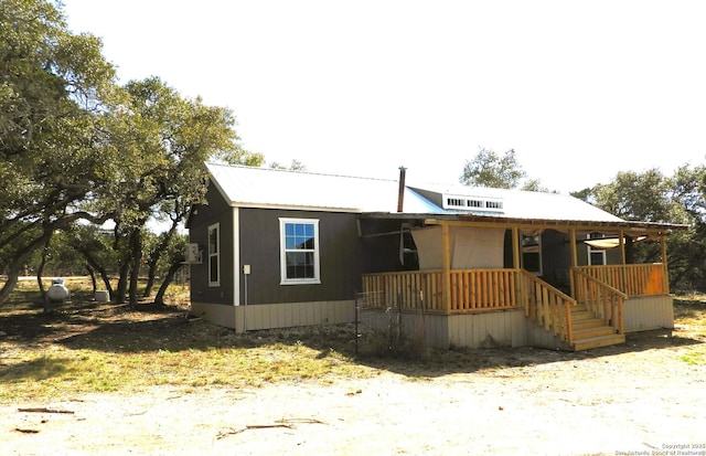 view of front of home with a porch