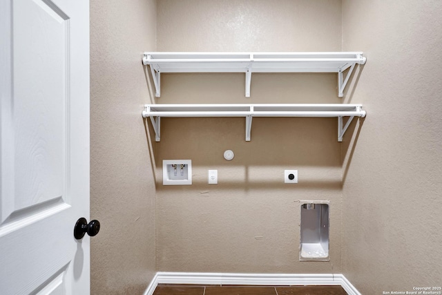4423 Buena Vista St, San Antonio, TX 78237 - clothes washing area with hookup for an electric dryer, hookup for a gas dryer, and hookup for a washing machine