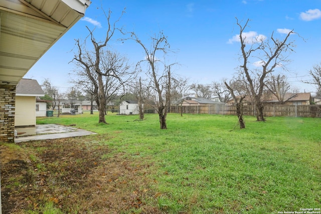 view of yard with a patio area