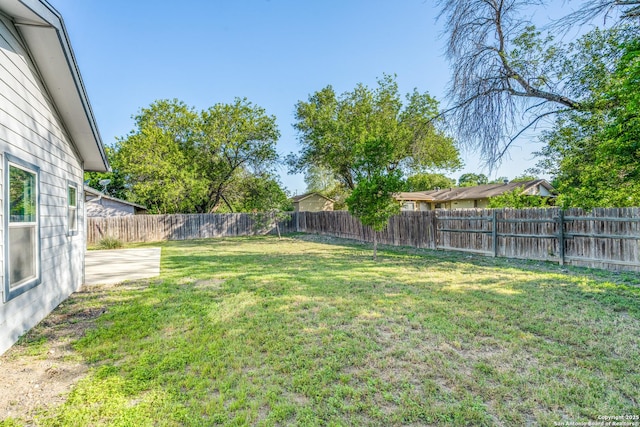 5023 Stockman Dr, San Antonio, TX 78247 - view of yard featuring a fenced backyard
