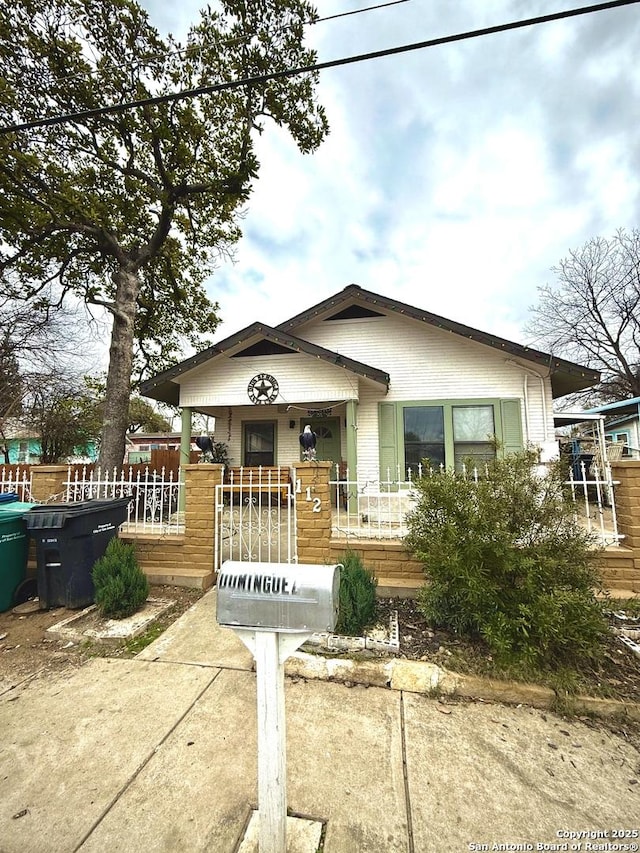 view of front of property