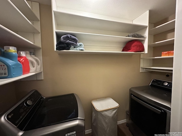 interior space featuring washing machine and clothes dryer