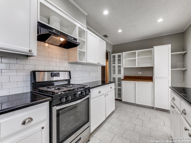 kitchen with white cabinetry, gas stove, a textured ceiling, and crown molding