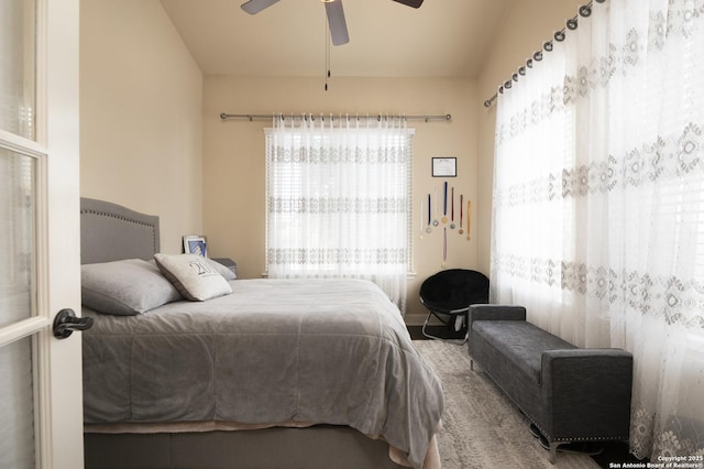 bedroom with ceiling fan