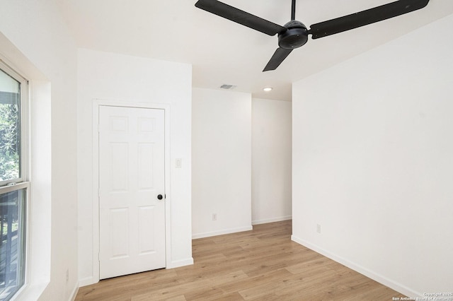 1645 W Magnolia Ave, San Antonio, TX 78201 - spare room featuring light wood-style flooring, baseboards, ceiling fan, and recessed lighting