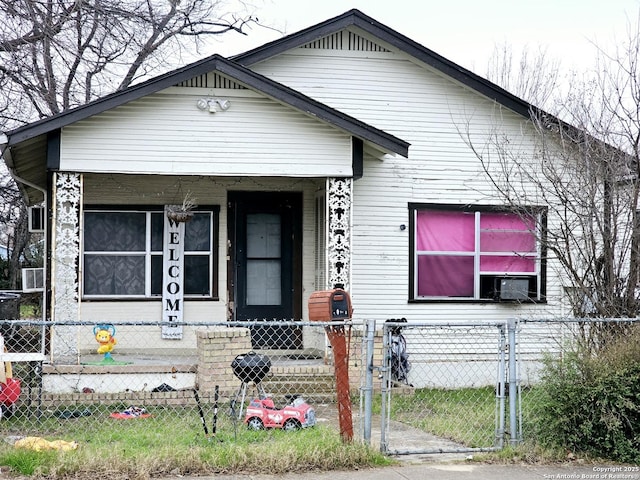 view of front of property