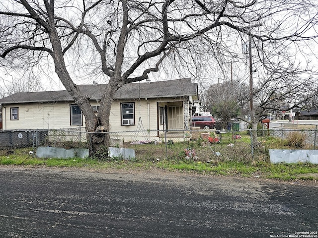 view of front of home