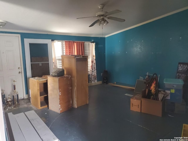 misc room featuring ceiling fan and crown molding