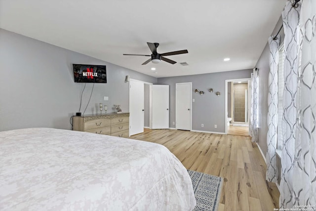 bedroom with light wood-style flooring, recessed lighting, visible vents, a ceiling fan, and baseboards