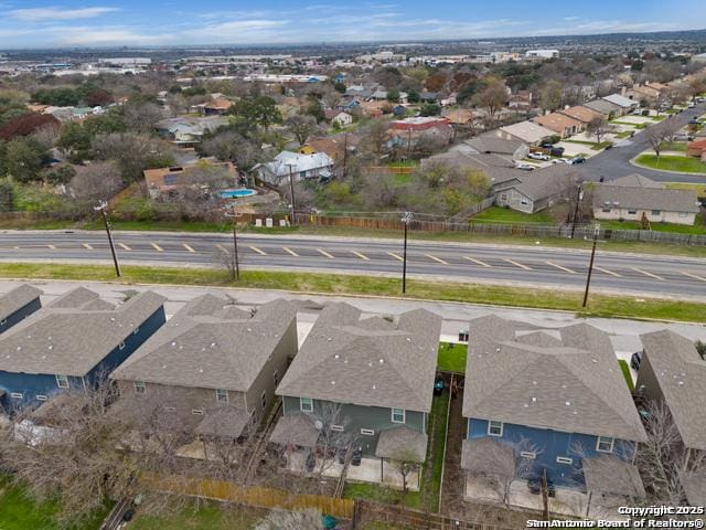 bird's eye view with a residential view