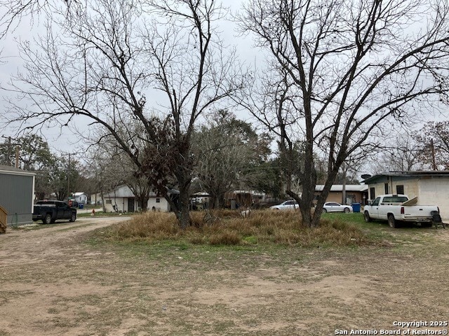 Listing photo 2 for 406 Patrick St, Pleasanton TX 78064