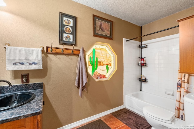 full bathroom with a textured ceiling, toilet, shower / tub combo, vanity, and tile patterned floors