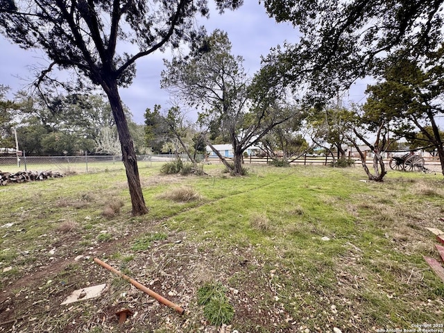 Listing photo 3 for LOT232 Paradise Dr, Canyon Lake TX 78133