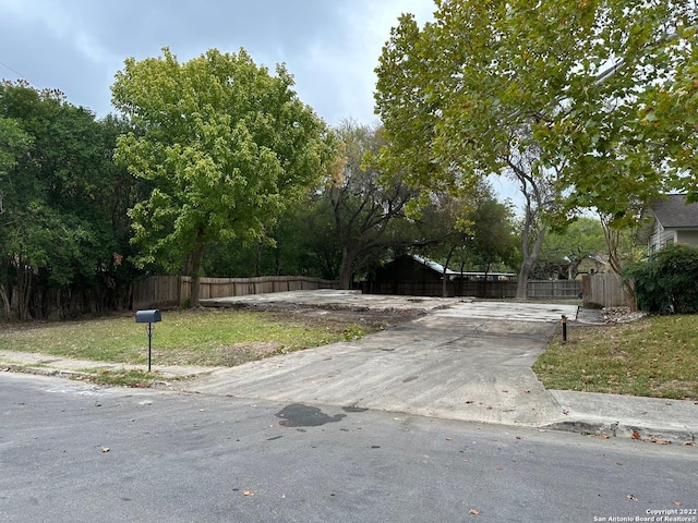 Listing photo 2 for 6822 Farrow Pl, San Antonio TX 78240