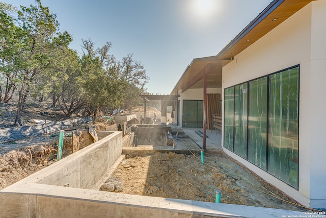 view of yard with a patio