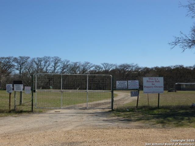 Listing photo 3 for LOT235 Paloma Dr, Bandera TX 78003