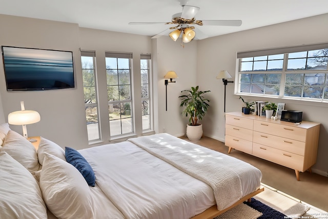 bedroom with ceiling fan