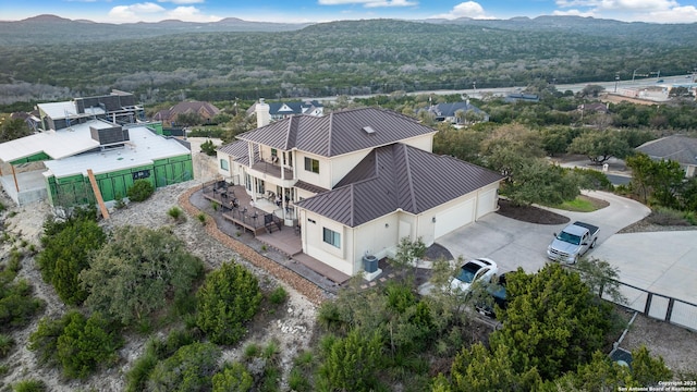 bird's eye view with a mountain view