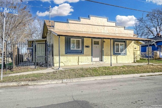 view of front of house with a porch