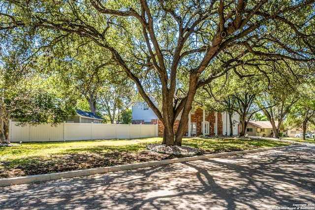 exterior space featuring fence