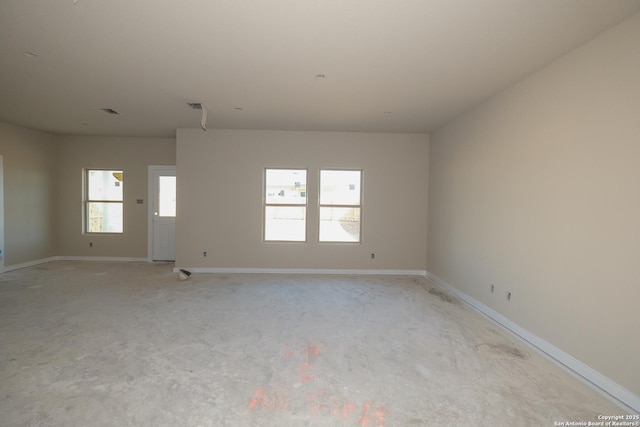 1522 Silver Run, New Braunfels, TX 78130 - unfurnished room featuring baseboards