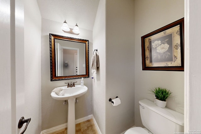 13026 Gordons Knl, San Antonio, TX 78253 - bathroom with toilet and baseboards