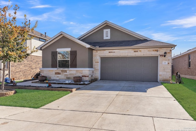 ranch-style home with roof with shingles, stucco siding, an attached garage, stone siding, and driveway