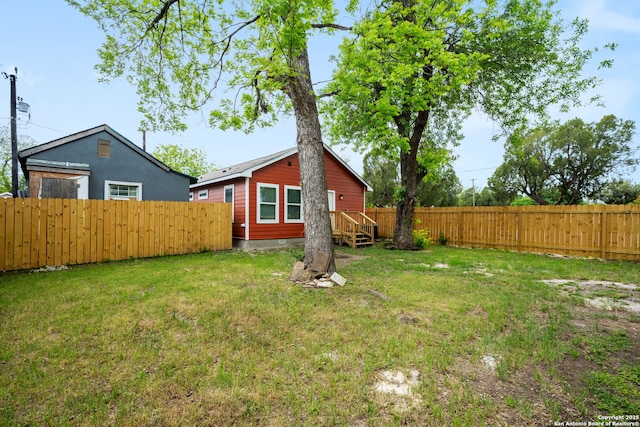 view of yard featuring fence private yard