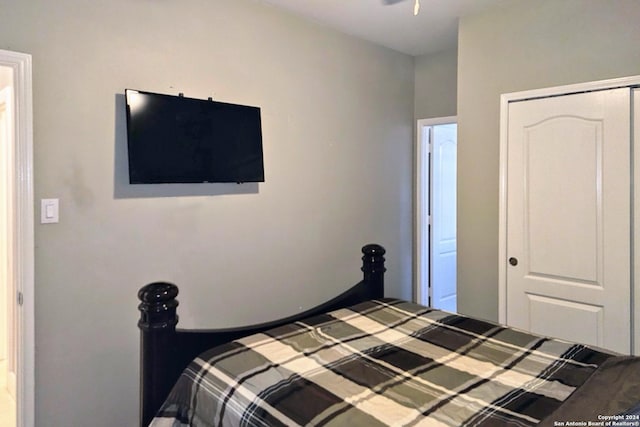 bedroom featuring a closet