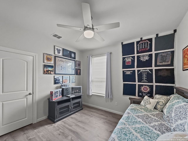 2832 Klein Way, New Braunfels, TX 78130 - interior space with visible vents, ceiling fan, baseboards, and wood finished floors