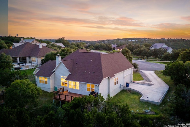 view of aerial view at dusk