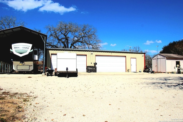 view of detached garage