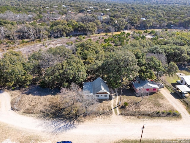 bird's eye view with a view of trees