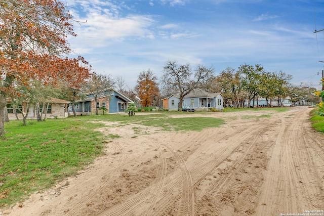 exterior space featuring driveway