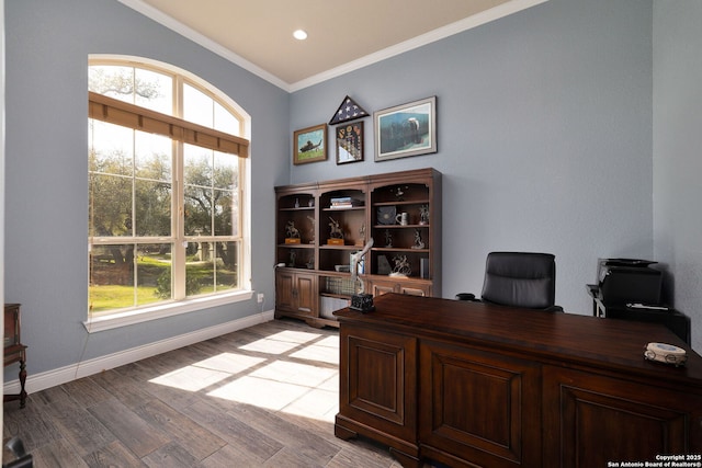 office featuring recessed lighting, crown molding, light wood-style flooring, and baseboards