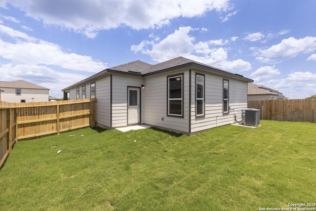 449 Horizon Pl, Seguin, TX 78155 - rear view of house featuring central air condition unit