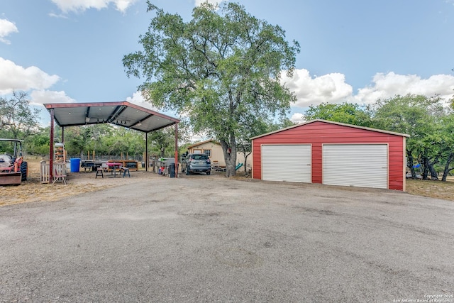 view of detached garage