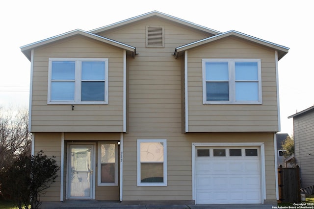 view of front facade with a garage