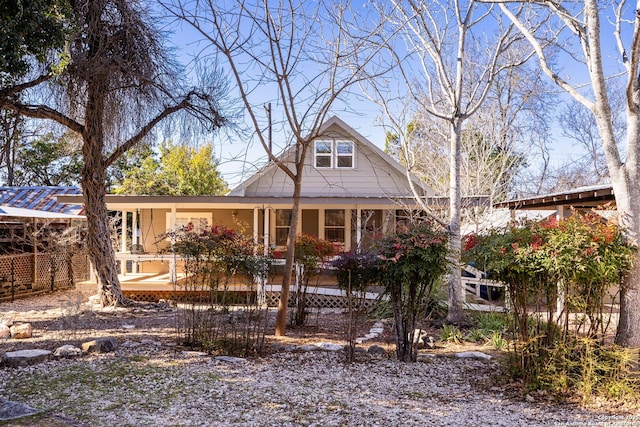 view of front of property