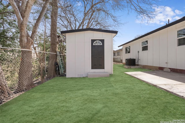 9502 Tarleton, San Antonio, TX 78223 - view of shed with central AC unit