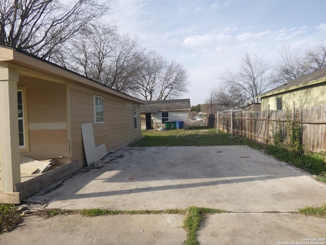 301 Sims, San Antonio, TX 78225 - view of car parking featuring fence