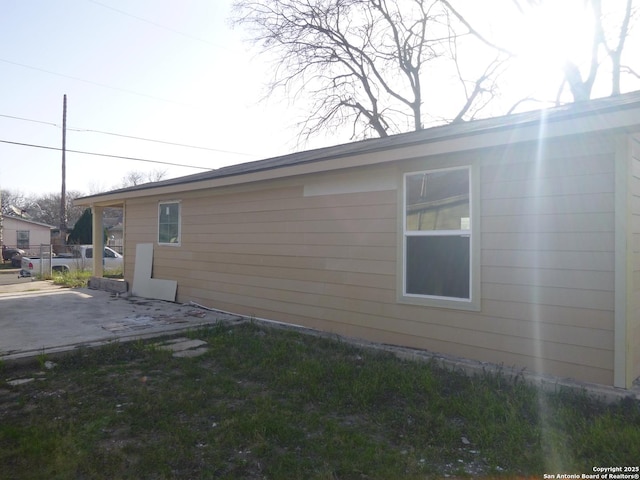 301 Sims, San Antonio, TX 78225 - view of side of property with a patio area