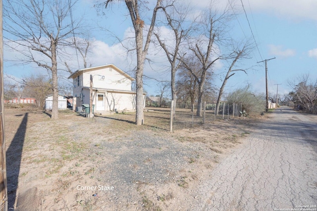 exterior space featuring driveway